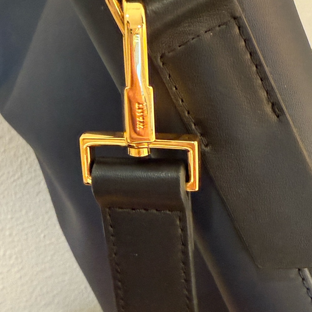 WANT Les Essentiels Cambria XL Genuine Leather Bucket Bag Navy & Black, NWOT - Picture 10 of 14